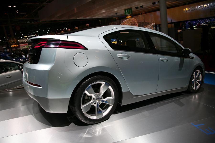  Chevrolet Volt 2011 года  (фото 160 из 356)